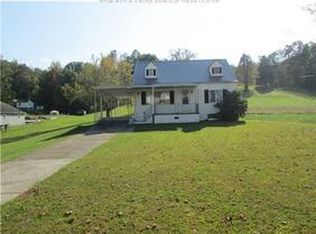 3239 Thorofare Rd, Clendenin, WV 25045