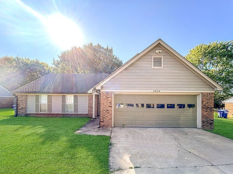 1st image of 3535 Dorchester Dr