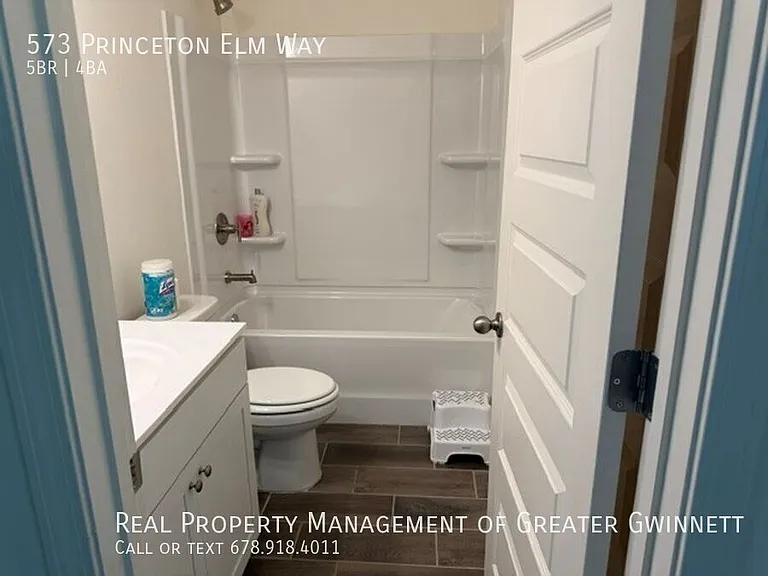573 Princeton Elm Pl — Photo 16