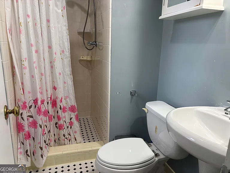 1481 Drayton Woods Dr — Photo 17