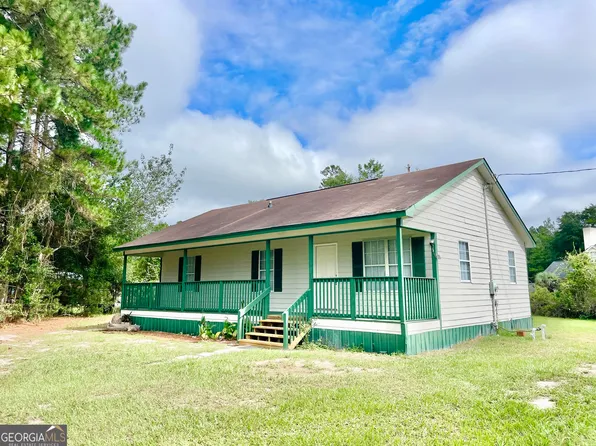 241 Mary M Bethune Dr, Folkston, GA 31537
