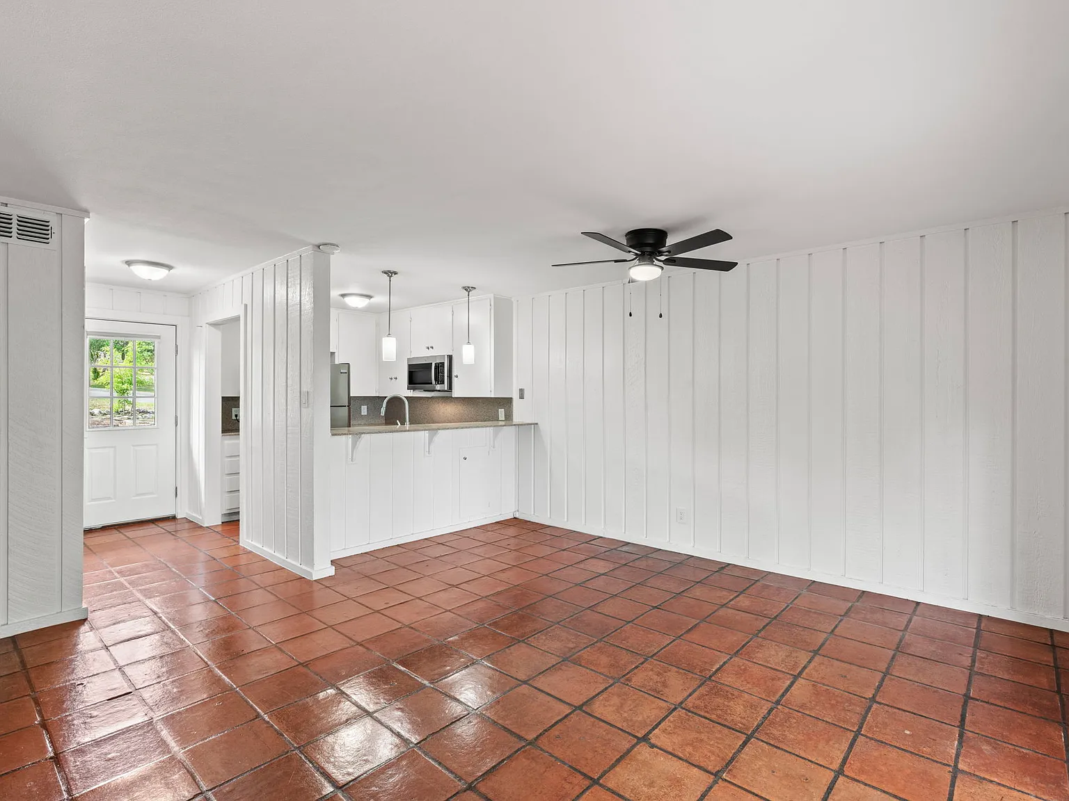 2 bed, 1.5 bath, 1000 sqft, $1,850 — Photo 4