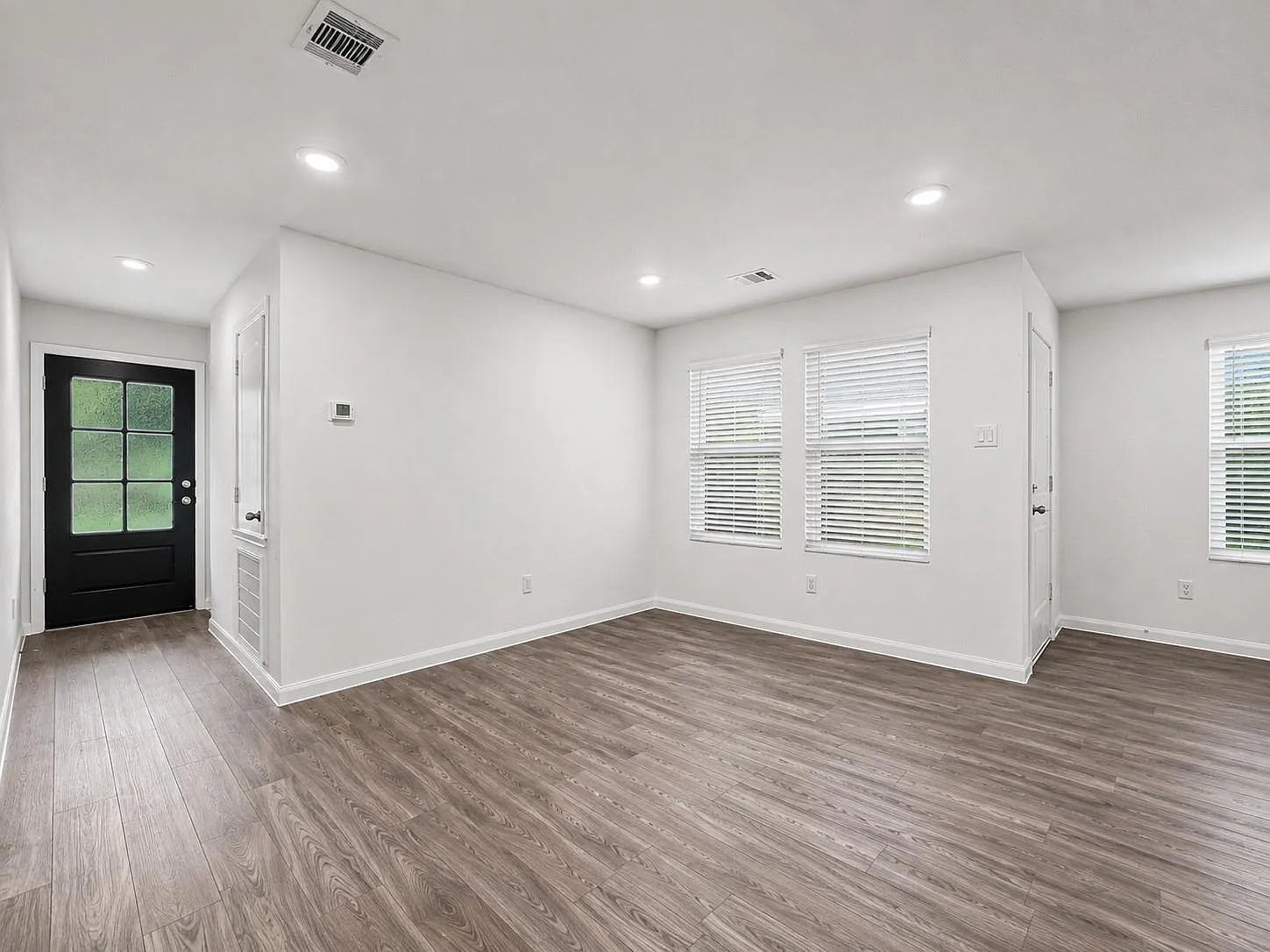 3 bed, 2.0 bath, 1023 sqft, $1,395 — Photo 4