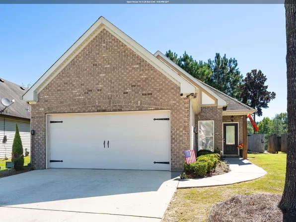 5267 Promenade Dr, Trussville, AL 35173