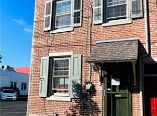 220 N 10th St, Allentown, PA 18102