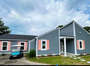 617 Rosemary Ln, North Myrtle Beach, SC 29582