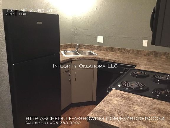 3rd image of 124 NE 23rd St APT 16