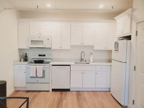 29 Parker Ave #5, Stamford, CT 06906