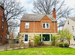 2300 Miramar Blvd, University Heights, OH 44118