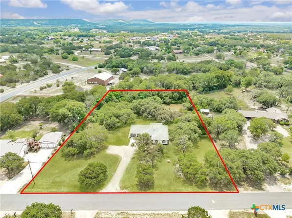 3174 Lomas Rodando Calzada, Kempner, TX 76539