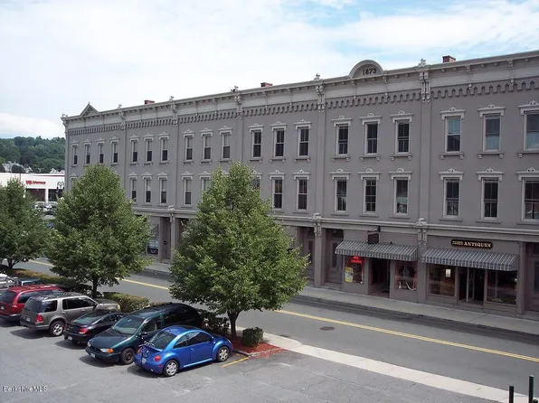 36 Holden St APT A, North Adams, MA 01247
