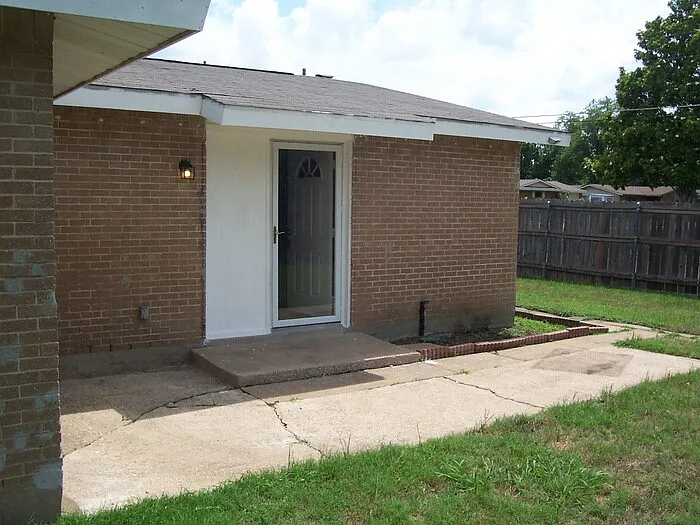 830 Wateka Way — Photo 18