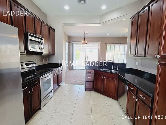 4th image of 17650 W Aster Dr
