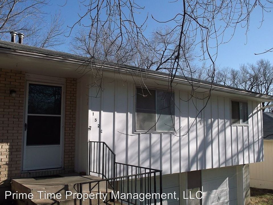 1st image of 1521 N 63rd Pl
