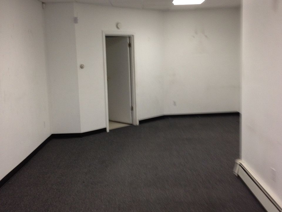 2nd image of 512 Armistice Blvd