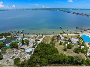 4080 NE Indian River Dr, Jensen Beach, FL 34957