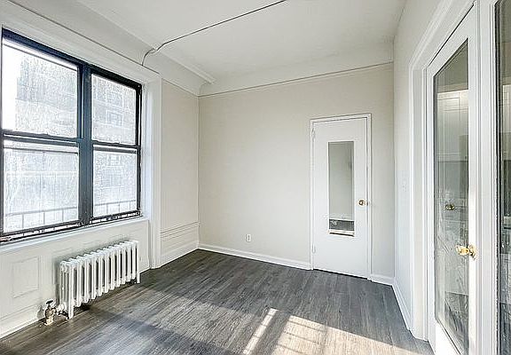 3rd image of 2841 Broadway #9J