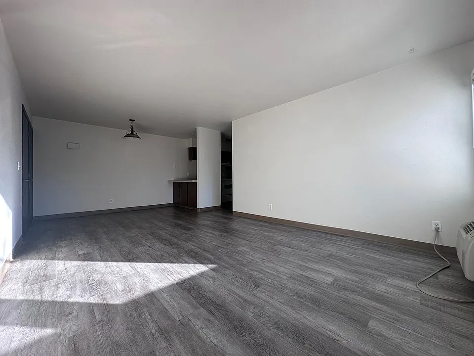 101 Riverview Dr