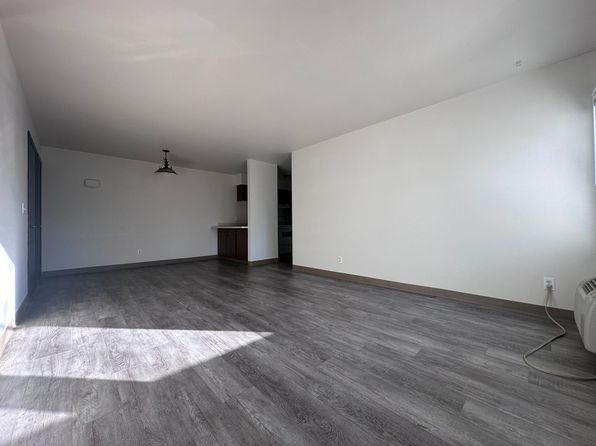 101 Riverview Dr #6
