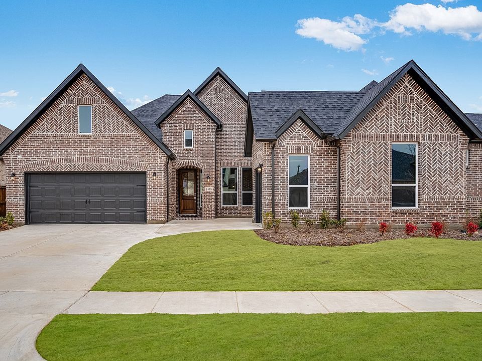 1st image of 2405 Juniper Ln