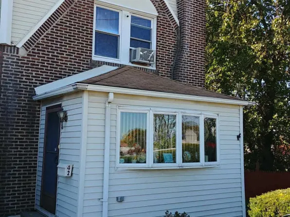 42 Clifton Ave, Sharon Hill, PA 19079
