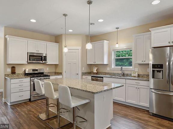 4th image of 1163 Parkwood Lane