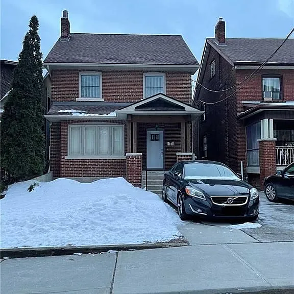 94 Glenholme Ave #BASEMENT — Photo 11