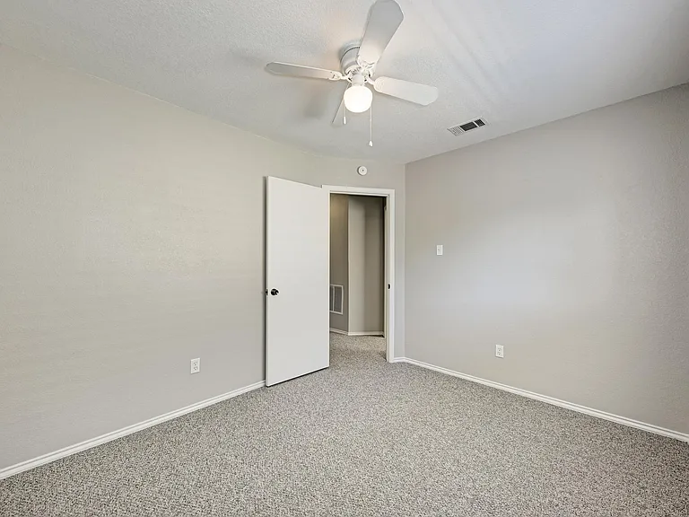 7802 Van Dyke Dr — Photo 9