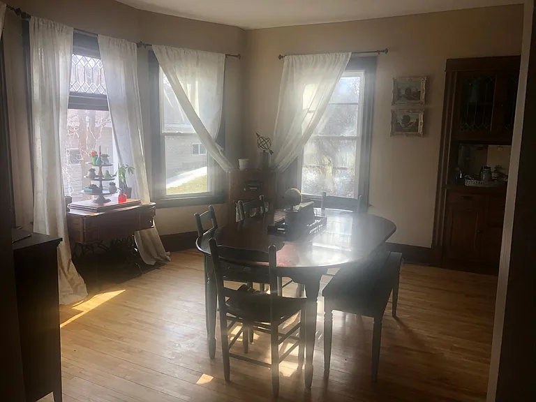 130 Excelsior Ave S — Photo 3