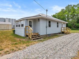 705 Harroun St, Belding, MI 48809