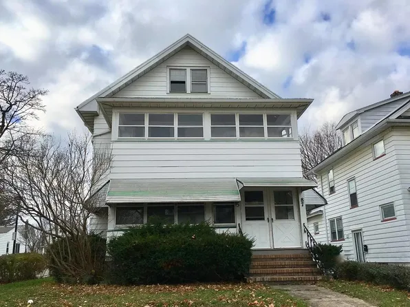 87 McNaughton St, Rochester, NY 14606