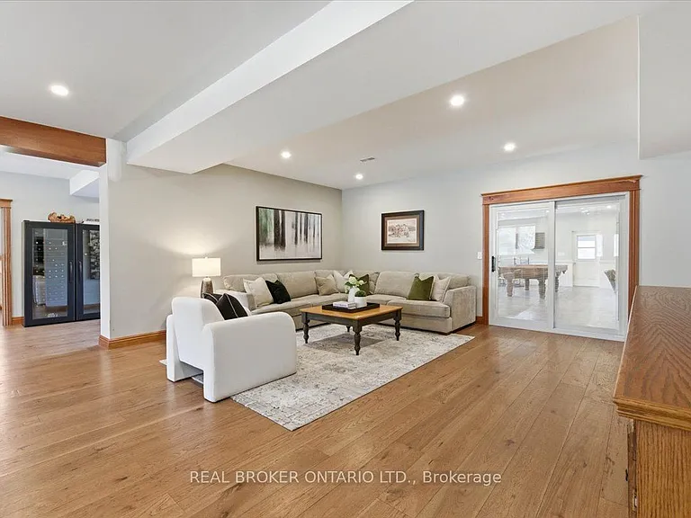 4589 Watson Rd S — Photo 17