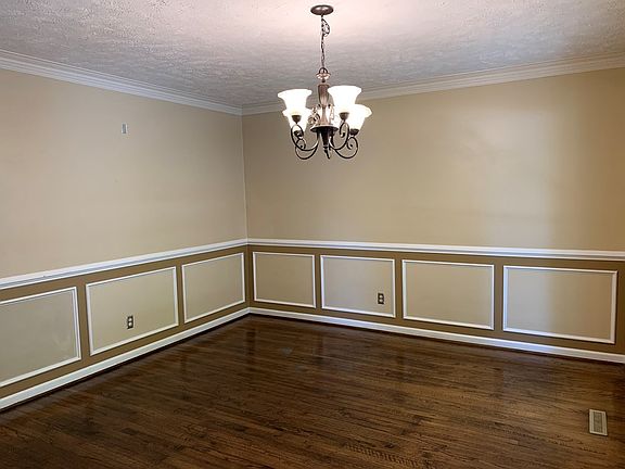 5th image of 118 Woodbridge Dr