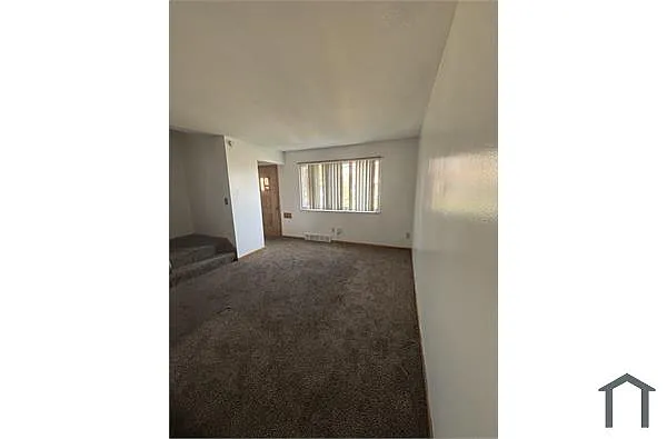 Building Photo - 16242 Edgewood Ct