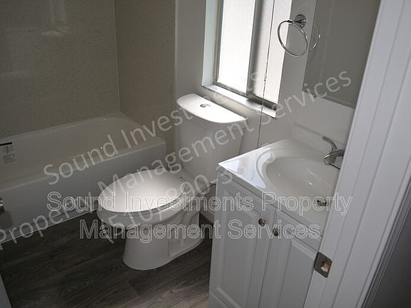 4th image of 361 Joan Vista St #1