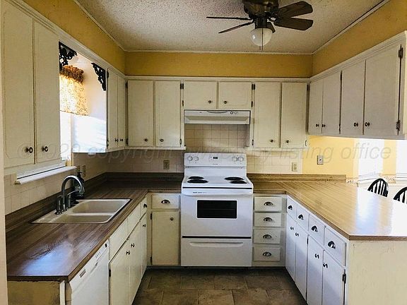 4th image of 1032 Sierra Dr