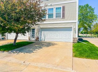 3027 SW Sharmin Ln, Ankeny, IA 50023