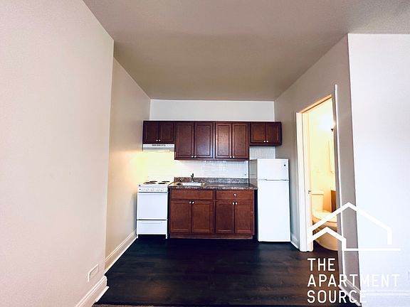2nd image of 3957 N Irving Park #313