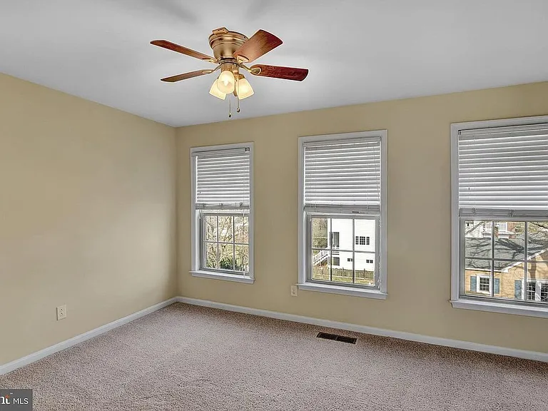 8891 Cherry St — Photo 20