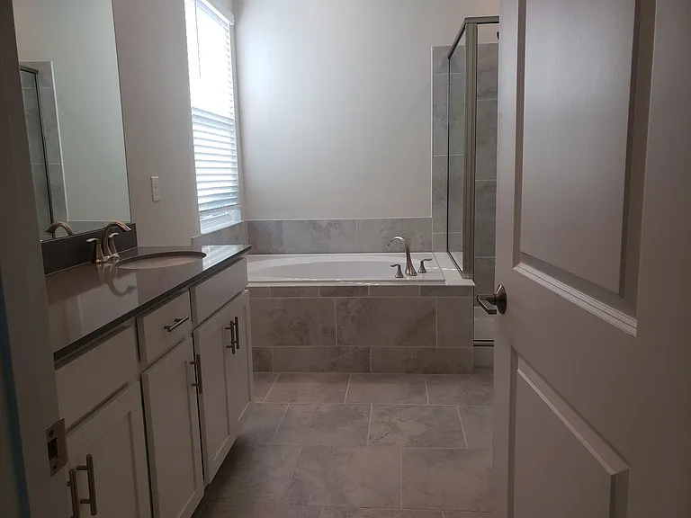 2910 American Elm Cv — Photo 9