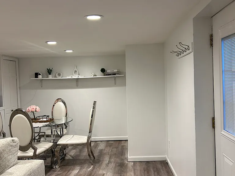 52 Hilltop Ln — Photo 4