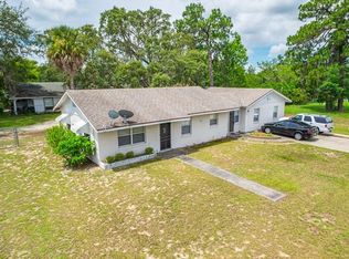 914 Clara Ave, Tavares, FL 32778
