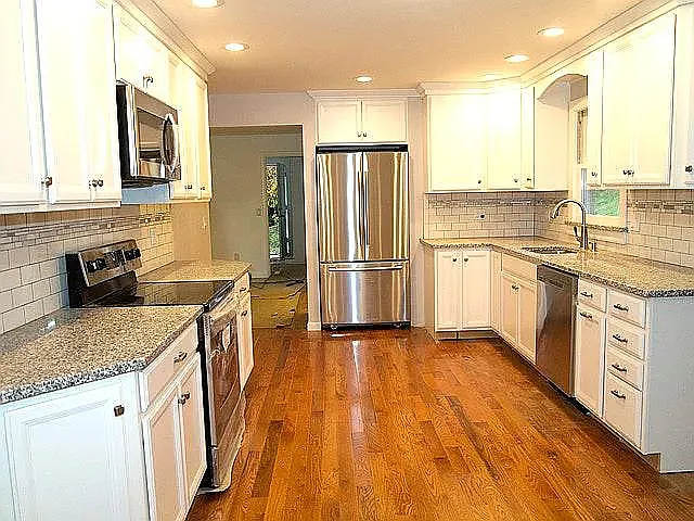 12 Hickory Ln — Photo 4
