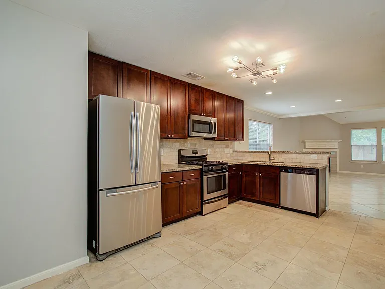 14003 Cypress Falls Dr — Photo 3