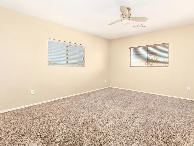 1310 E Beth Dr — Photo 28