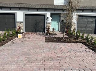 263 Honeysuckle Hwy, Sorrento, FL 32776