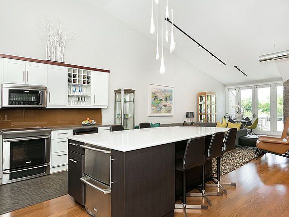Custom Island 52" X 85"