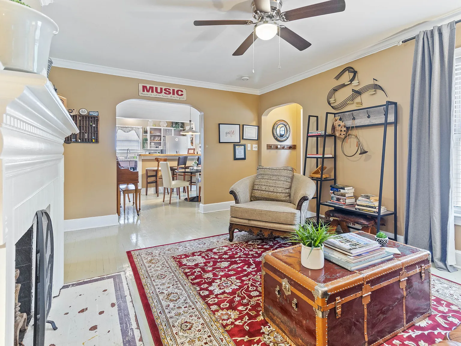 905 W Wendover Ave — Photo 4