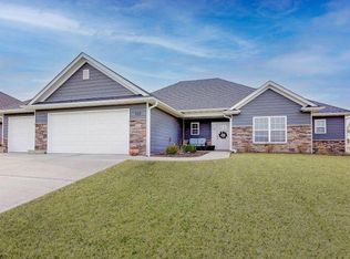 2213 McIntosh Dr, Columbia, MO 65202