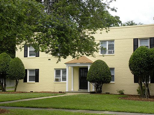 3rd image of 4218 Chamberlayne Ave APT F